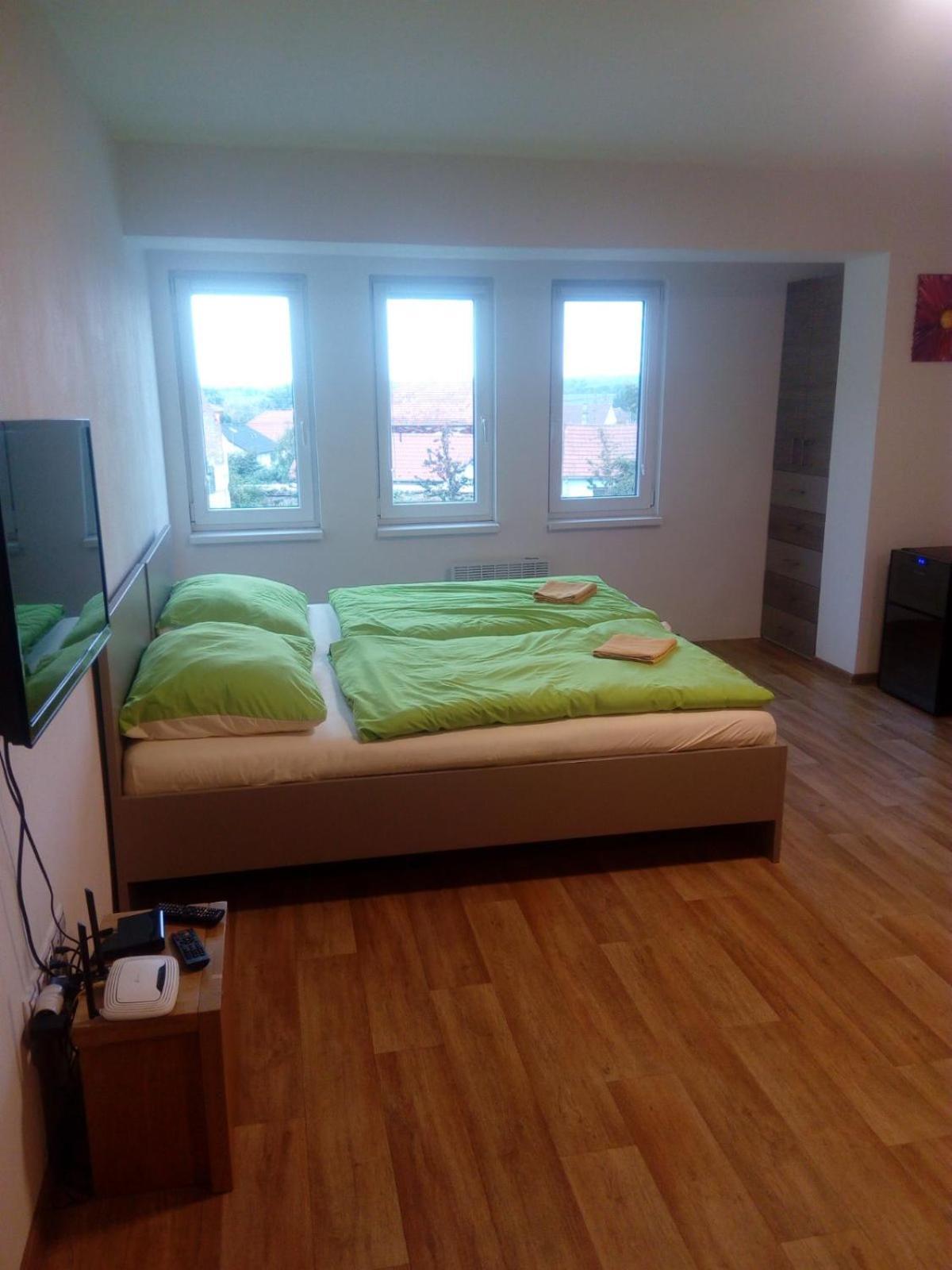 Apartman Pritluky - Zdenek Bukovsky المظهر الخارجي الصورة